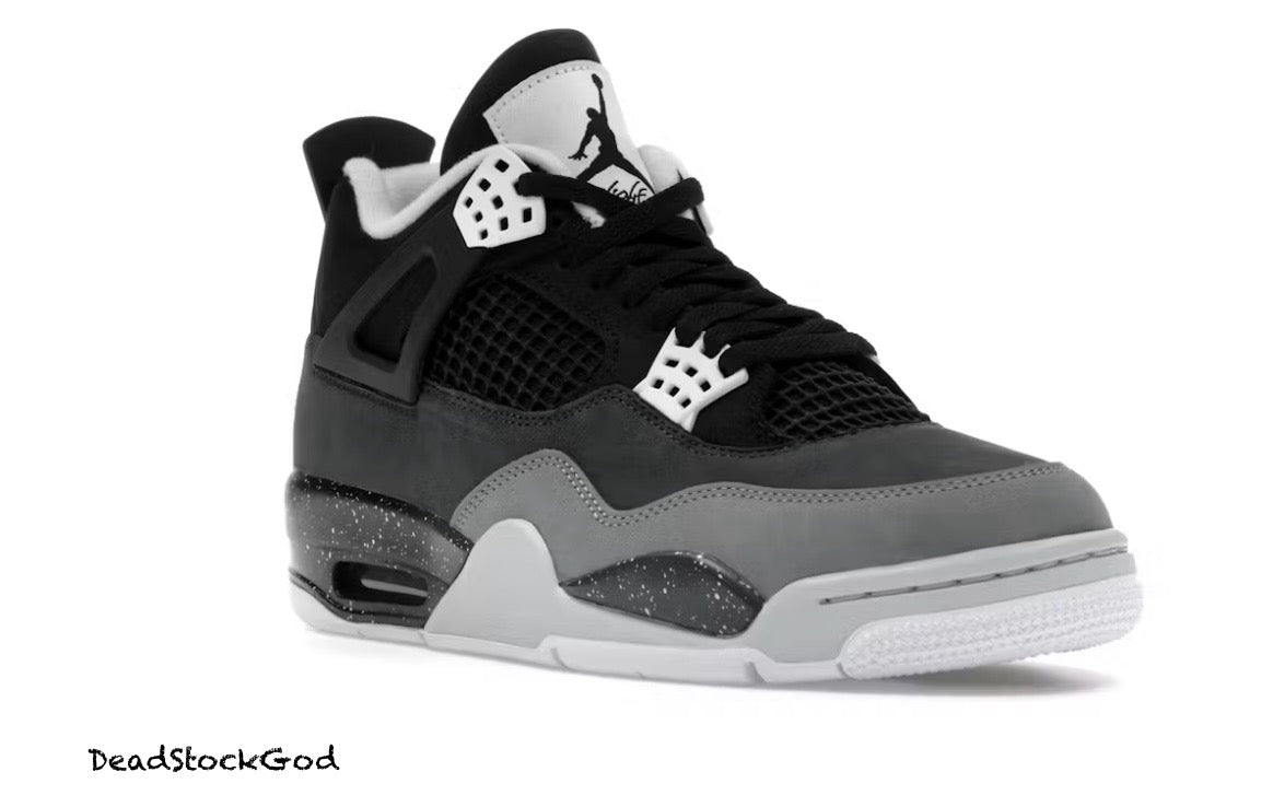 Jordan 4 Retro
Fear (2024)